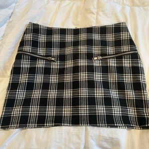Plaid mini skirt